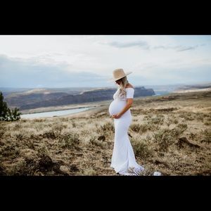 maternity Dress ⭐️SOLD!⭐️